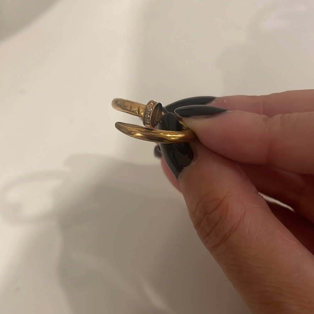 Nail ring